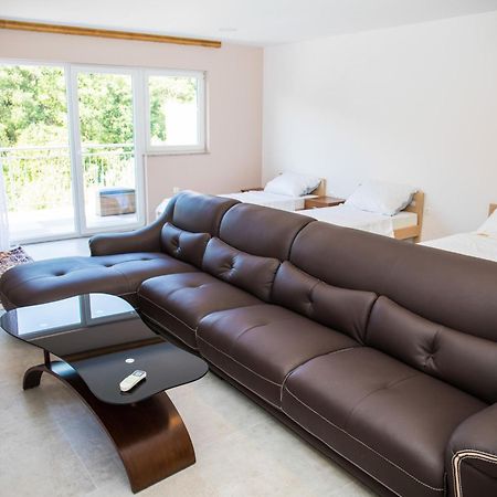 Kovac Riverfront Apartments Mostar Esterno foto