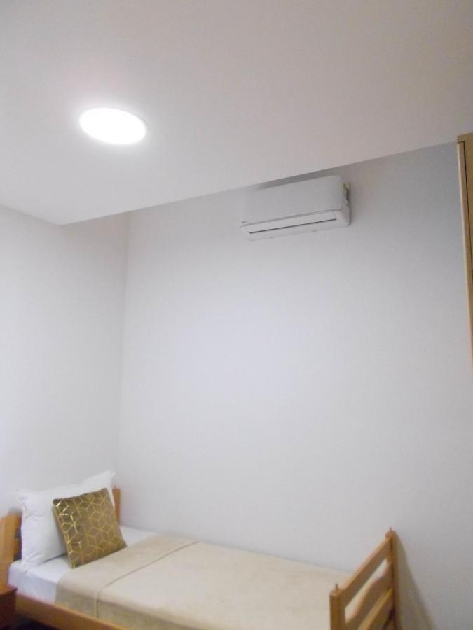 Kovac Riverfront Apartments Mostar Esterno foto