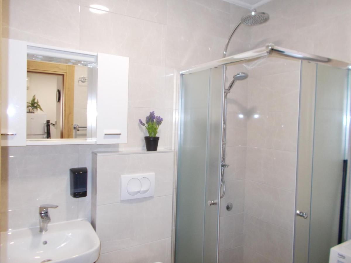 Kovac Riverfront Apartments Mostar Esterno foto