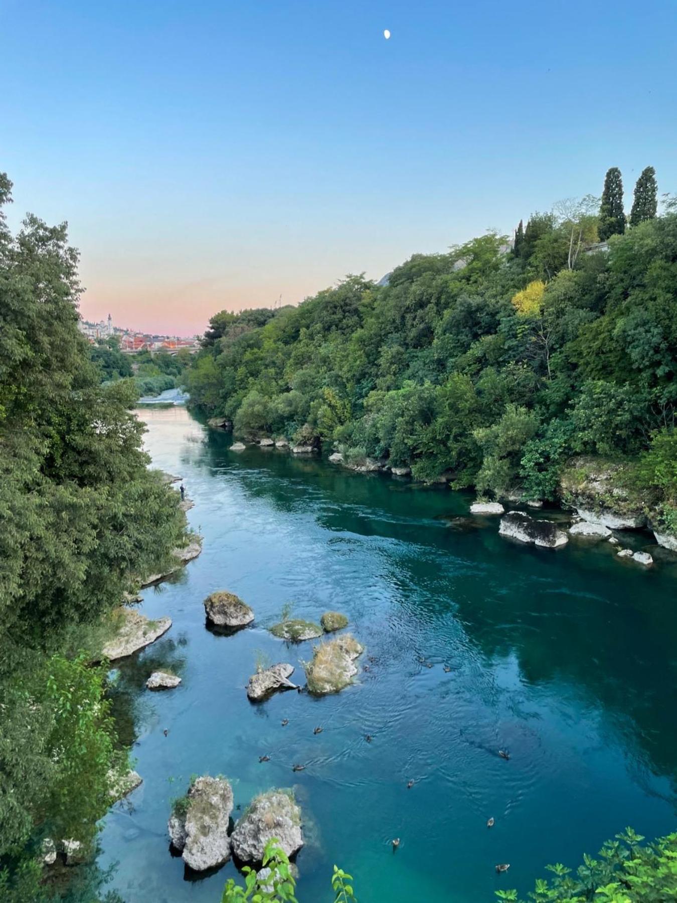 Kovac Riverfront Apartments Mostar Esterno foto
