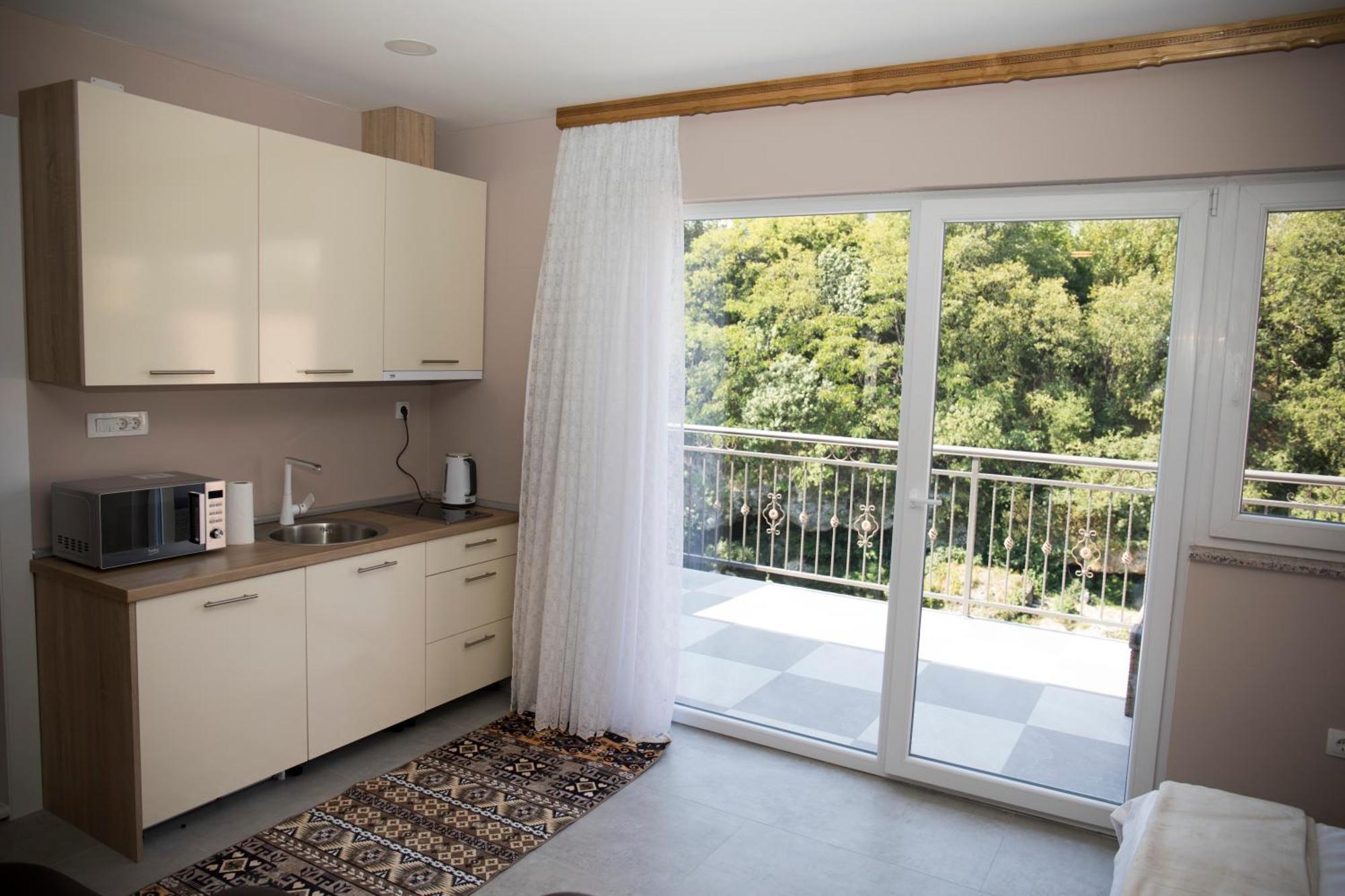Kovac Riverfront Apartments Mostar Esterno foto