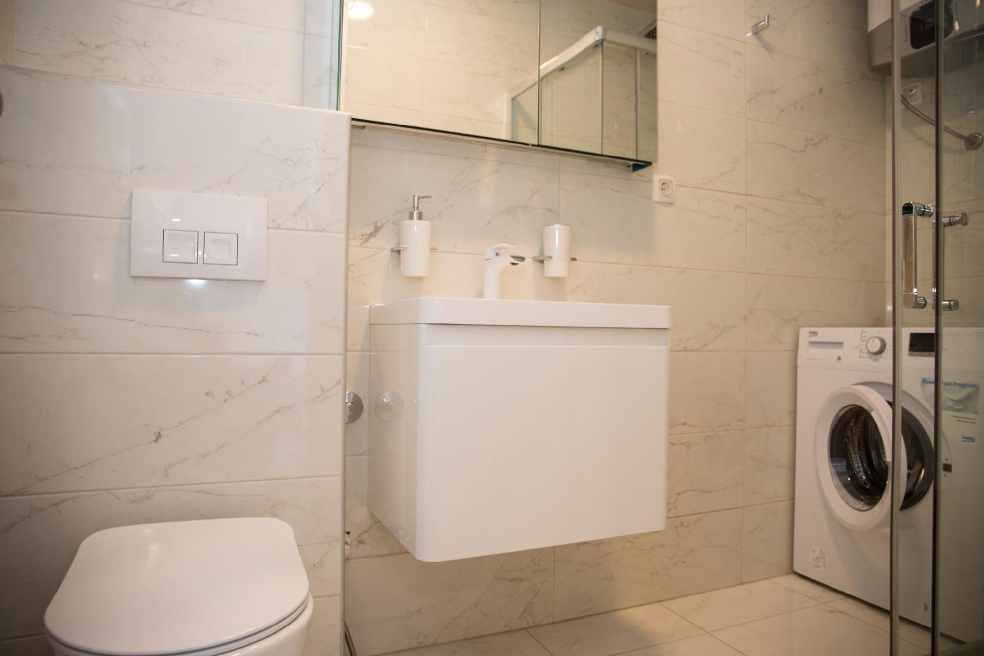 Kovac Riverfront Apartments Mostar Esterno foto